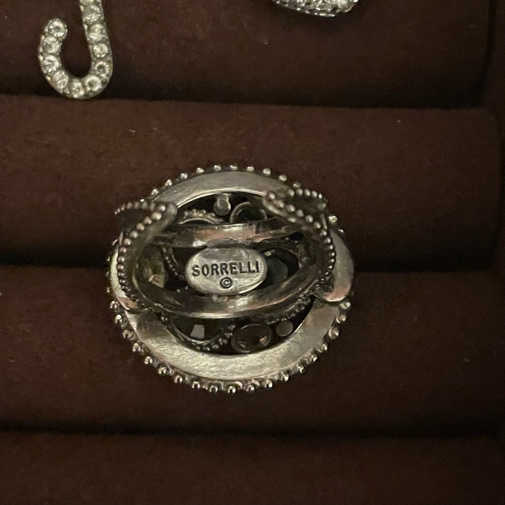 SORRELLI Stunning Silver Light Grey Clear Crystals Swirl Adjustable Ring - Picture 2 of 6